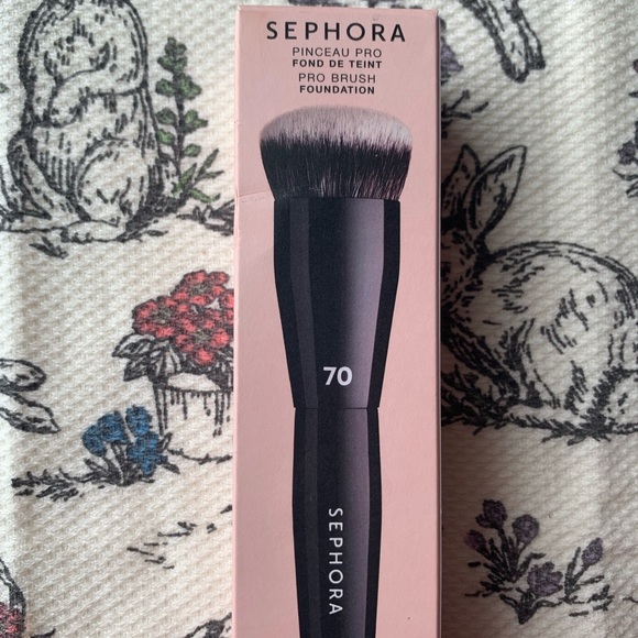 New Sephora Collection PRO Foundation Brush (No. 70) - Picture 1 of 9